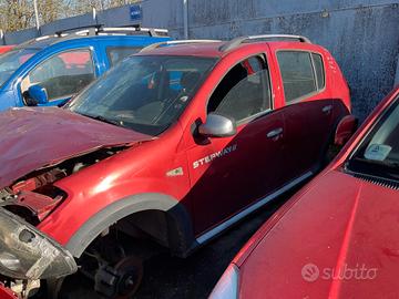 dacia sandero stepway 2010 per ricambi