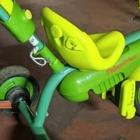 triciclo Fisher Price Royal 10-36 mesi