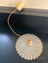 Lampadario pieghettato bianco