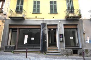 NEGOZIO A IVREA