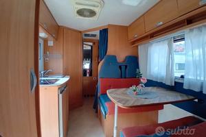 Camper Rimor Ford mansardato 6 posti fotovoltaico