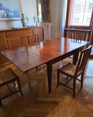 Tavolo da pranzo estendibile con 4 sedie abbinate