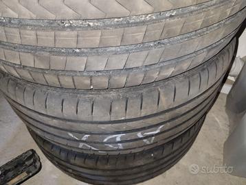 Gomme 225/45/17