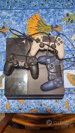  PlayStation 4 ,nr 3 joystick,giochi dentro