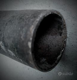 tubo in acciaio diametro 40 mm, spessore 3 mm.