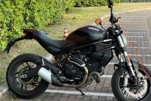 Ducati Monster 797+