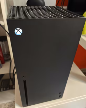 Xbox SERIES X + Due Controller + giochi