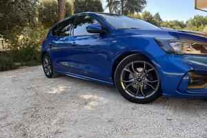 FORD FOCUS ST LINE 1.5 120 cv NEOPATENTATI