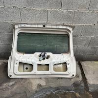 sportellone fiat panda incidentato