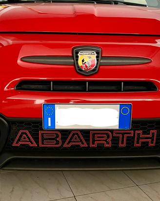 Scritta “ABARTH” paraurti ant. 500 Abarth