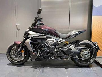 Ducati XDiavel V4 BLACK LAVA 2026