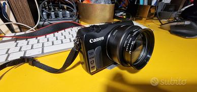 Canon Eos M in Kit Pari al nuovo