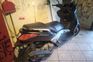 Yamaha xmax250