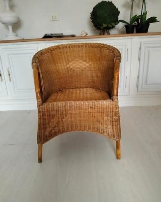 Poltroncina in vimini