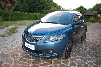 Lancia Ypsilon 1.0 FireFly 5 porte S&S Hybrid Gold