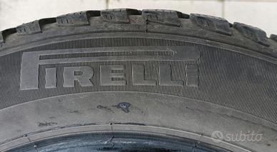 Pneumatici invernali Pirelli R15