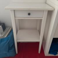 Comodino hemnes