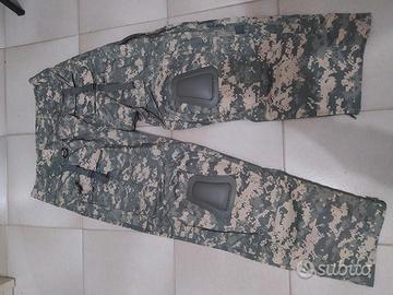 Pantaloni ACU con ginocchiere nuovi tg.M
