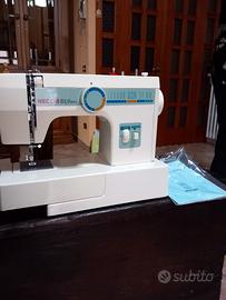 MACCHINA DA CUCIRE NECCHI