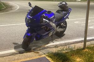 Yamaha yzf 600