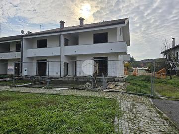 VILLA A SCHIERA A SAN BENIGNO CANAVESE
