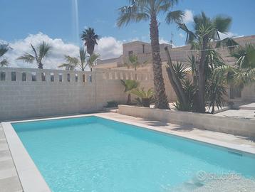 Superlativa Overseas Pool Villa, Mare e Campagna