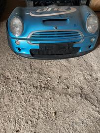 Paraurti e cofano mini cooper S