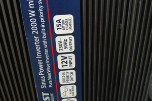 Inverter onda pura 12 V CARBEST 2000 WATT