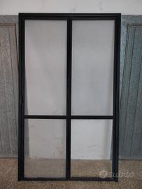 zanzariera a portafinesta