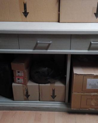 Arredamento negozio abbigliamento
