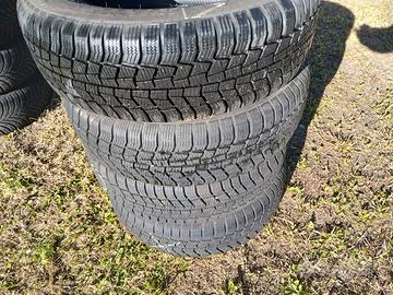 gomme invernali 185/65/15. 88 t. 80%