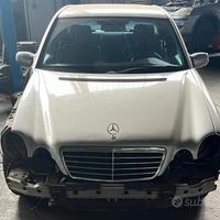 MERCEDES CLASSE E 200AMG KOMPRESSOR COLORE GRIGIO