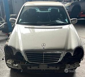 MERCEDES CLASSE E 200AMG KOMPRESSOR COLORE GRIGIO
