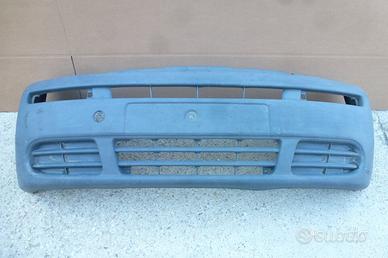 Opel Vivaro Paraurti Anteriore