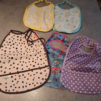 Set 5 bavaglini Done by Deer e altro impermeabili 