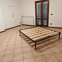 rete con doghe + materasso matrimoniale 