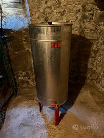 Botte contenitore in acciaio inox – 150 litri