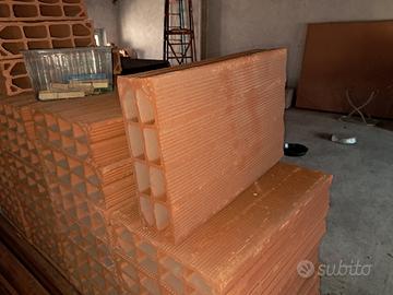 stock laterizio Forato da 8 cm , 0.40€ l'uno