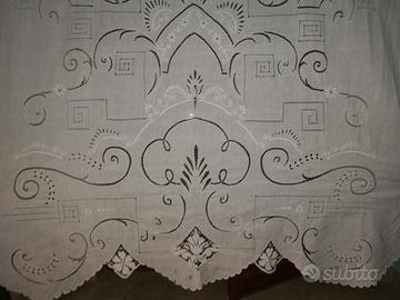 Ricamo prezioso tenda