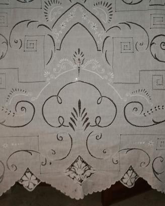 Ricamo prezioso tenda