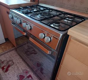 Cucina con forno a gas Tecnogas