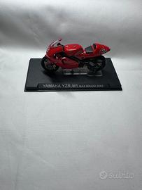 Yamaha YZR-M1 - Max Biaggi - 2002 - #3