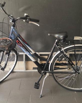Bici da donna city bike, 6 marce. 2 portapacchi