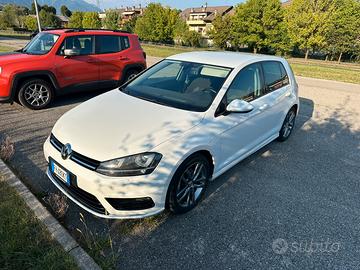 Volkswagen golf 1.6 Tdi R line
