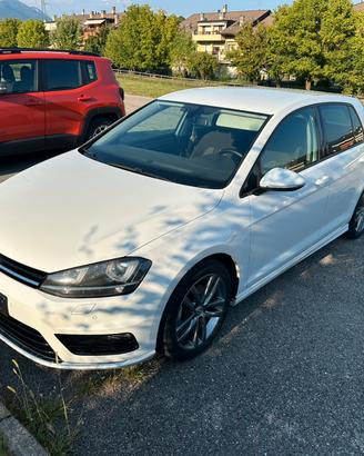 Volkswagen golf 1.6 Tdi R line
