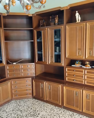 Porzione di credenza 