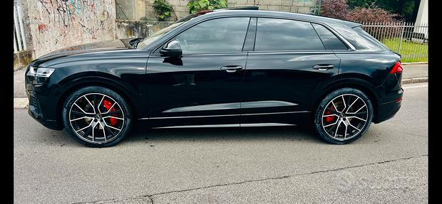 Audì Q8 5.0tdi S-line plus full optional