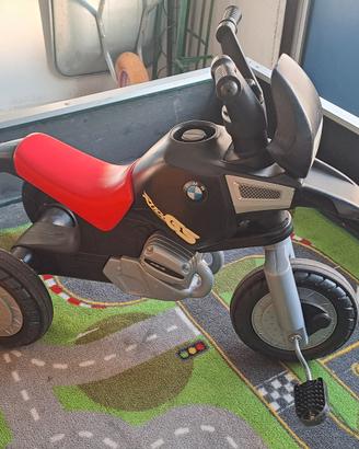 triciclo a pedali bmw 1100