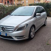 Mercedes Classe B 180 executive automatica  2012