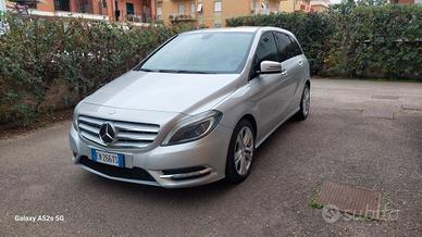 Mercedes Classe B 180 executive automatica  2012